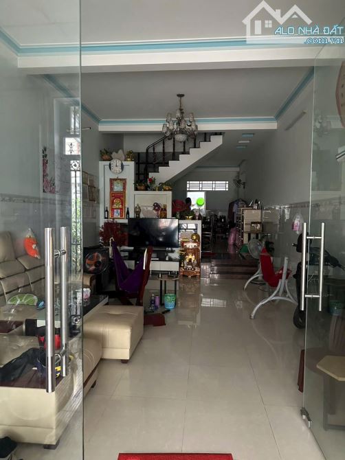 Bán nhà trệt lầu đường số 3 KDC Long Thịnh, P. Hưng Phú, TP Cần Thơ. Giá 3.2 tỷ
