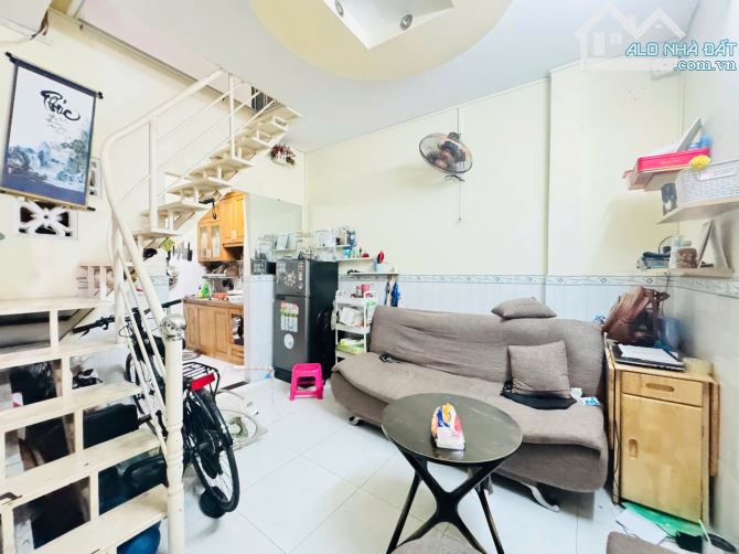Bán nhà 2 tầng Quang Trung , P10 , 20m2 , 2,59tỷ bớt Lộc