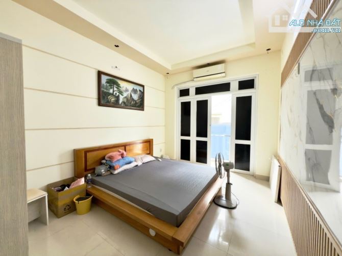 LÊ HỒNG PHONG QUẬN 10 - DT 50M2 HẺM 5M Ô TÔ TỚI NHÀ, 2 MẶT HẺM