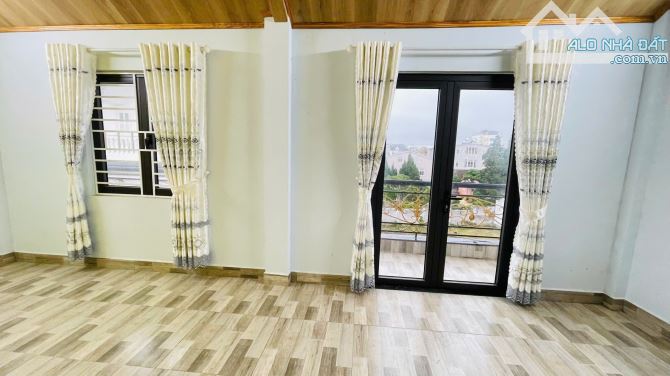 🏡 CẦN BÁN NHÀ PHỐ 3 TẦNG – HẺM XE HƠI – XE ĐẬU TRƯỚC NHÀ- GIÁ CHỈ 5.7 TỶ