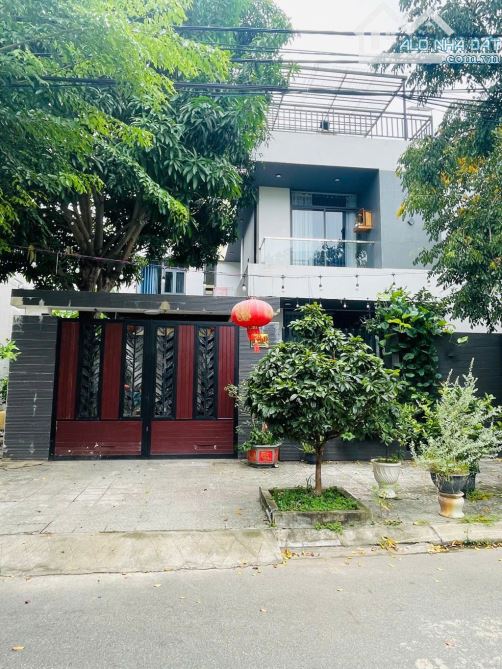 BÁN BIỆT THỰ 3 TẦNG 200M2 NGANG 10M TRẦN KIM XUYẾN, HÒA XUÂN - GIÁ 12.8 TỶ. GỌI HƯƠNG