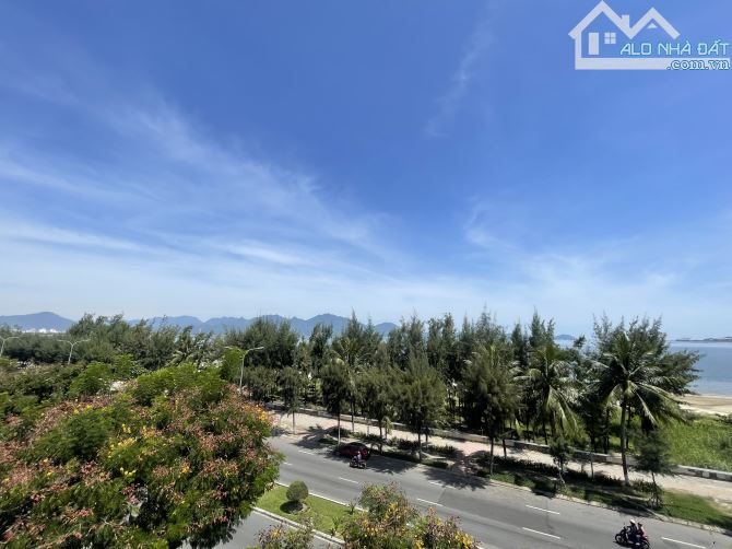 Cực Hiếm - Bán đất Nguyễn Tất Thành - 2 lô liền kề - view biển - sẵn nhà 3 tầng - DT 10x26