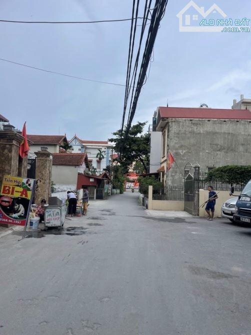 Nhà 33m2 Hoài Đức mới toanh ngõ rộng ô tô gần 5 tầng đẹp mê li