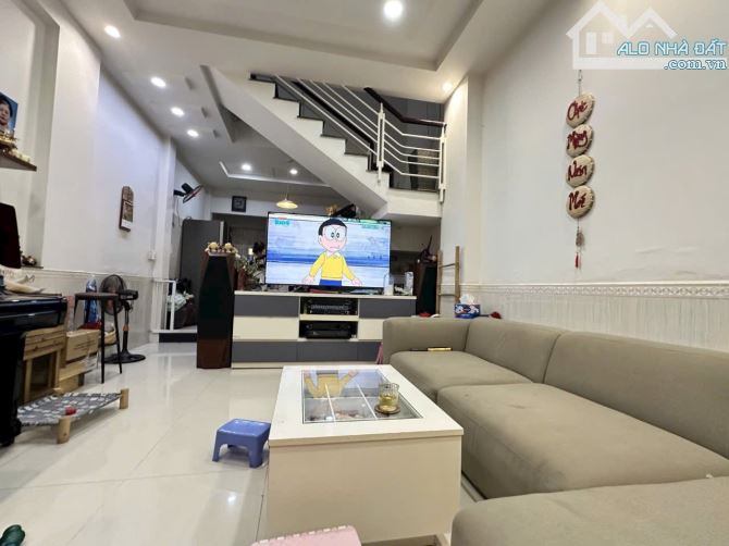 Huỳnh Thị Hai, 51m2,2 Tầng BTCT, thiết kế đẹp hài hòa, Đường 4m thông tứ tung