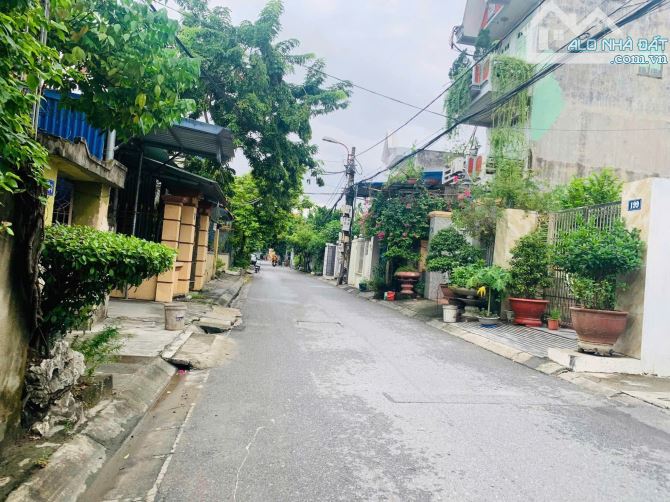 Bán lô đất mặt đường Quỳnh Cư, Hùng Vương 100m giá chỉ 2,9 tỷ