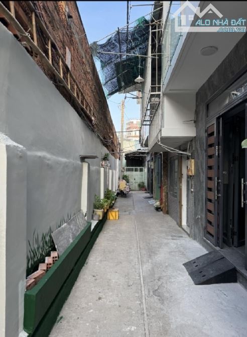 Nhà bán xinh lung linh _ Vị trí đẹp _ quận 3