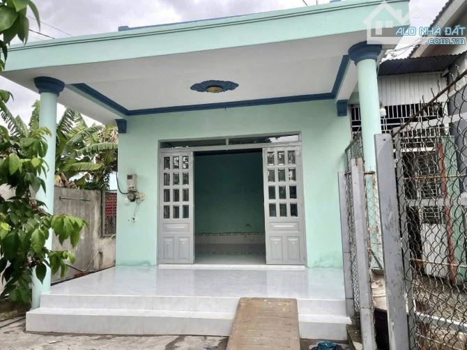 Gấp ! Bán nhà đường Tân Hiệp 4, Hóc Môn dt 100m2 SHR. Giá bán 895tr