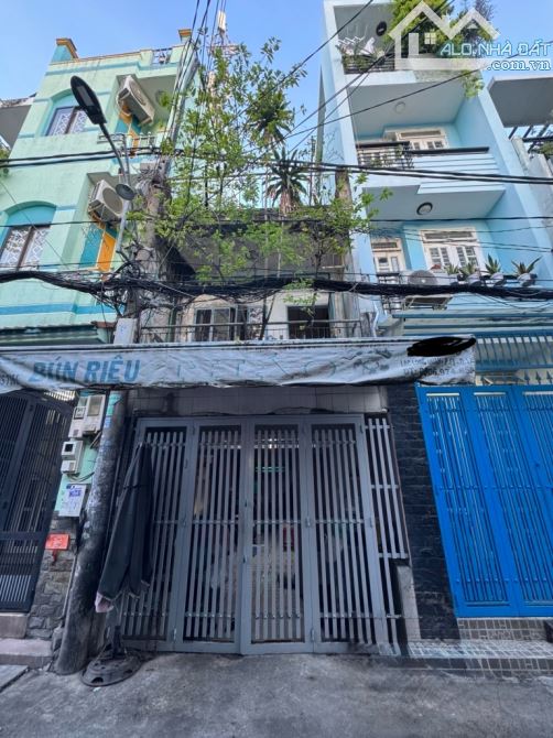 🏡Bán nhà LLQ - 40m2 - 3 Tầng - hẻm 5m - 4pn - Ngay vòng xoay LLQ - Chỉ 5.980 Tỷ 💵