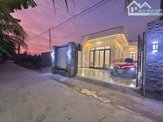 CCG gửi bán nhà cấp 4, SHR, 197m2, Xã Tân Thạnh Đông mà chỉ có 1 tỷ 450.