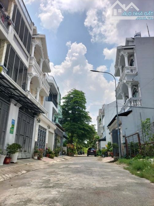 [NHÀ BÈ] BIỆT THỰ MINI 4 TẦNG NGANG 7.3M - KDC VEN SÔNG NGUYỄN BÌNH - chỉ 5.95 tỷ