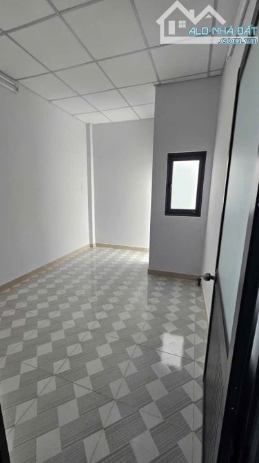 Nhà đẹp, 51m2, 2 tầng, Tôn đản, 4,49 tỉ.