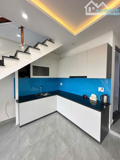 BÁN NHÀ NGUYỄN SIÊU 2 MẶT TIỀN HẺM (Ô TÔ, XE MÁY) - 3PN, P.NGỦ DƯỚI, KHU YÊN TĨNH - 3.05