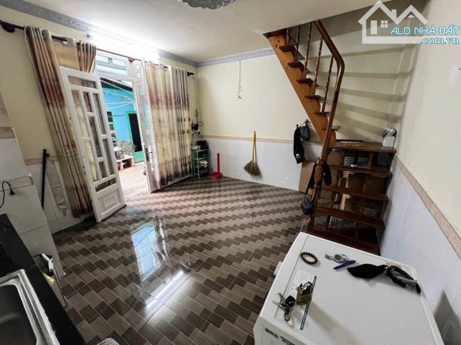 Bán Nhà  Quận 7 DTSD 45m2 ,2 Tầng , Dưới chân cầu tân thuận, Huỳnh Tấn Phát , Giá 2,350 Tỷ