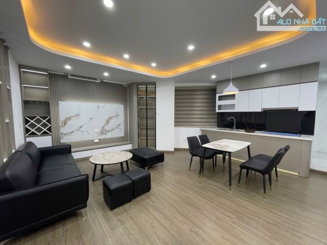 Bán nhà A7 Lê Đức Thọ, tầng trung, 3 ngủ, nội thất xịn.