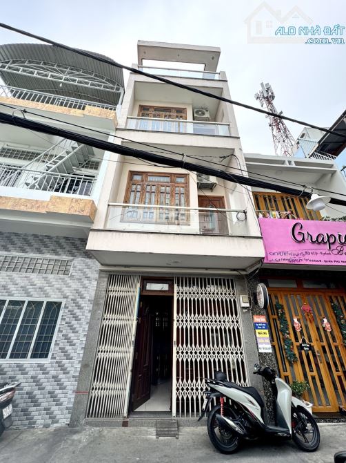 BÁN NHÀ PHÚ NHUẬN - Ô TÔ VÀO NHÀ - 4 TẦNG - 46M2 - NỞ HẬU