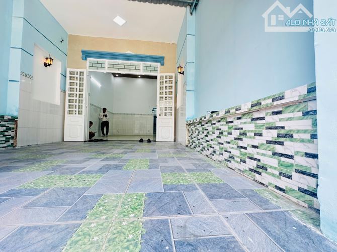 GẤP!! NHÀ Ở NGAY, 4x20, OTO ĐẬU NHÀ, Gần Ngã 4 Ông Cù, Giá Hấp Dẫn