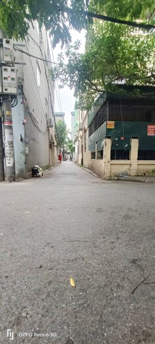 Bán 50m2 đất phố Ngô Xuân Quảng, đường ô tô thông