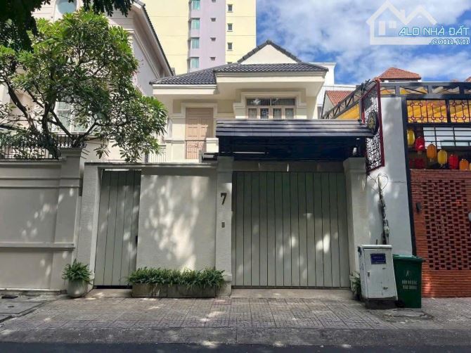 Bán Biệt thự MT Tú Xương, Q3 - 7.2x20m, 2 tầng, Giá 84 Tỷ