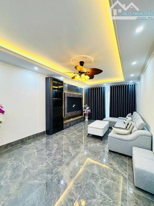 BÁN NHÀ NGÕ 68 NGUYỄN VĂN LINH, 40M2 X 6 TẦNG, MT 3.7M, THANG MÁY,  8.7 TỶ - LONG BIÊN - 10