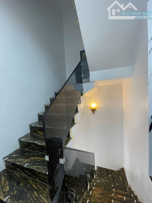 Bán nhà 5 tầng thang máy khu phân lô Văn Cao - Thư Trung - 70m giá bán 6,8 tỷ - 10