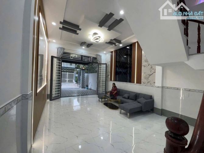 Bán nhà xã Long Trạch, Cần Đước: DT: 4.4 x 19m. 1 tỷ 900 - 10