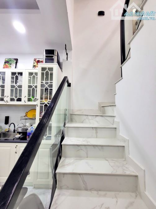❌TRỊNH ĐÌNH TRỌNG -Hẻm nhựa 6m 1 căn ra MT-  KC 5 tầng - Giá 8.8 tỷ - 11