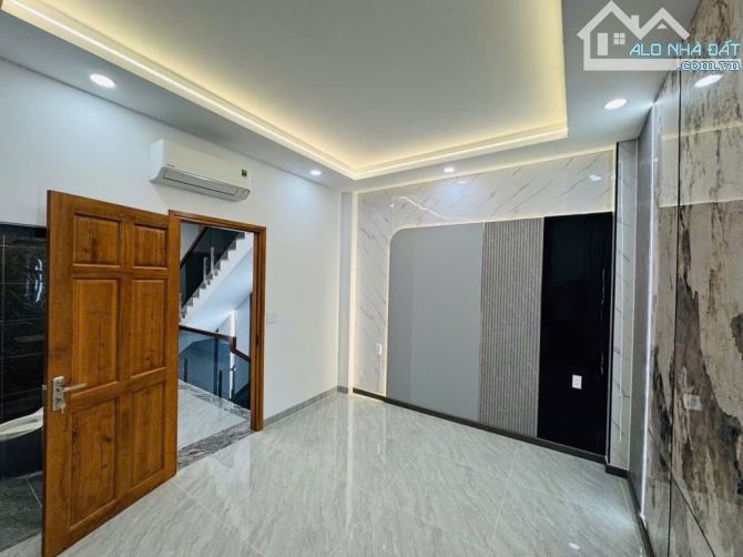 ✨ SIÊU PHẨM KHU TÊN LỬA - CĂN GÓC - 5 TẦNG SIÊU ĐẸP - FULL NỘI THẤT CAO CẤP - GIẢM CÒN 7,9 - 11