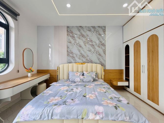 Căn nhà đẹp mới nhất ngay Đường Số 5, Thủ Đức. Giá: 2 Tỷ 890 / 55.2m2. SHR, hẻm 5m thông - 10