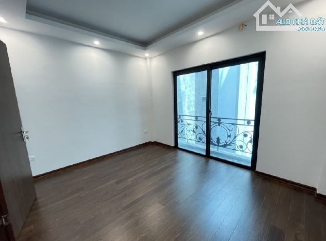 Chính chủ bán đất tặng nhà 2 tầng ngõ 190 ĐẠI MỖ – 120M– ÔTÔ VÀO NHÀ - GIÁ CHỈ 18TỶ - 1