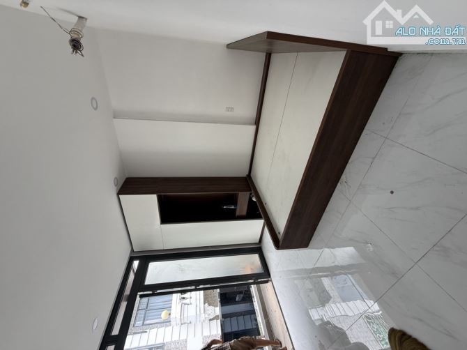 Bán nhà HXH 3 tầng đường Nguyễn Văn Khối Gò Vấp sổ hồng riêng nhỉnh 5 tỷ - 1