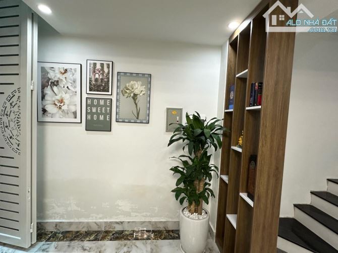 40M2-5 TẦNG-FULL NỘI THẤT -MT 6M- 6.8 TỶ-P TRẦN KHÁT CHÂN- VIP 2BT - 1