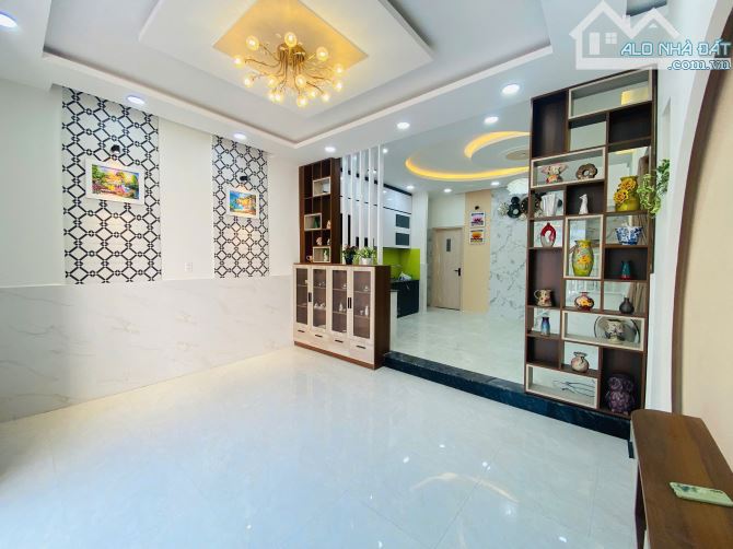 Bán nhà 5 x 13m, sau căn MT Lưu Hữu Phước P15-Q8 - 1