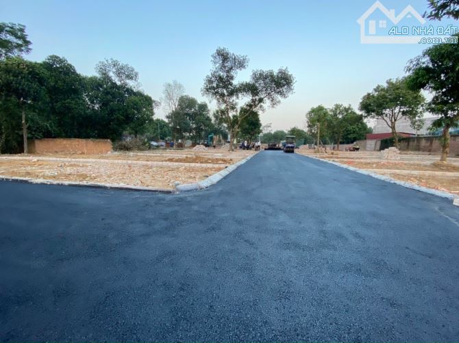 Tuyến 2 đường Tỉnh Lộ 420 - trục chính - cách 30m - vuông vắn kinh doanh được luôn - 1