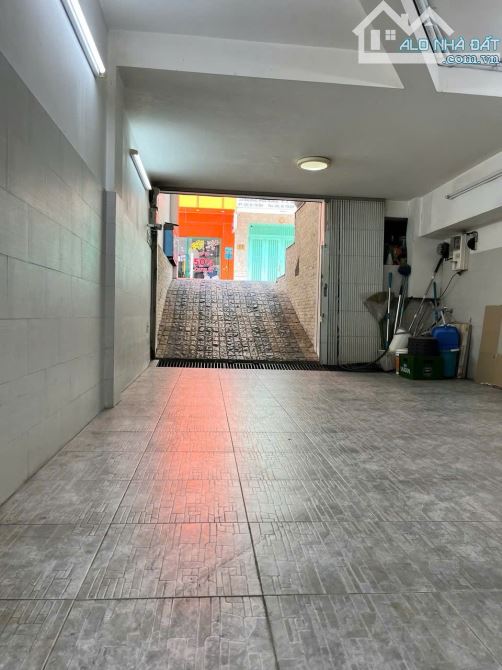 Siêu Phẩm Mặt Tiền Hoa Hồng Phường 2 Q.Phú Nhuận, DT:4x16m Hầm 4Tầng HĐT:90tr Giá:23Tỷ - 1