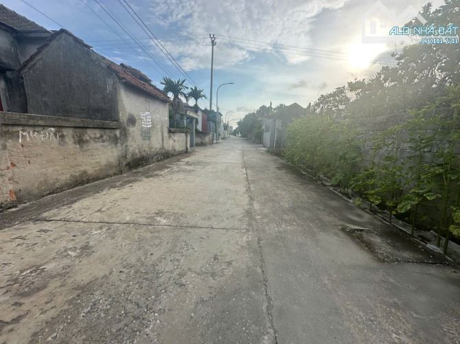 Lô đất 3 mặt tiền 92,4m2 Đức Phong Đại Đồng Kiến Thụy giá 2 tỷ hơn - 1