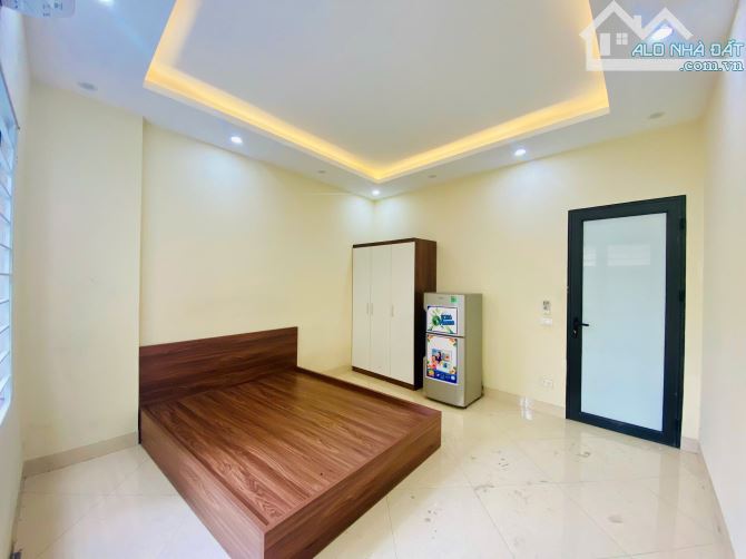 Cho thuê phòng Ái Mộ - bồ đề- 2,9tr - 1