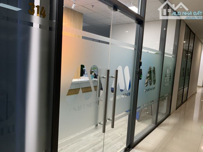 Cần bán 500m diện tích sử dụng sàn văn phòng tòa Golden Palm Lê Văn Lương - 1