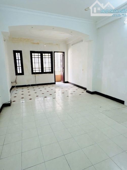 🏡 BÁN NHÀ HẺM 6M –4 TẦNG.-82M2- 7PN - KHU VÍP D2  - SỔ ĐẸP ,HOÀN CÔNG ĐỦ . - - 1