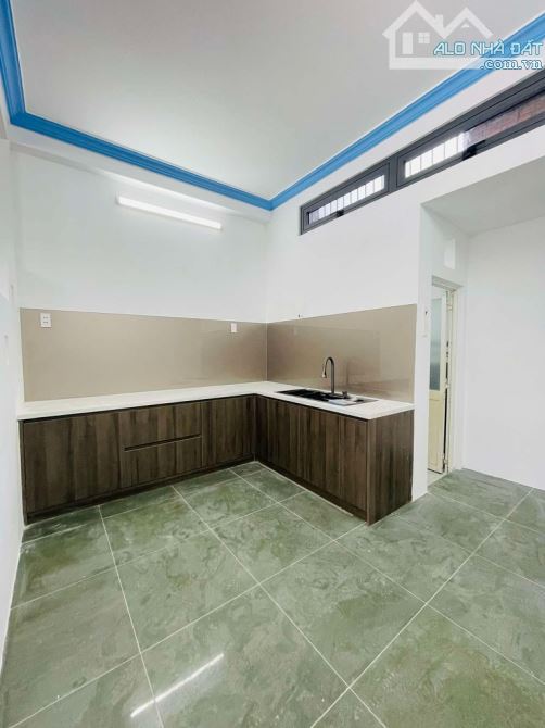 Vào ở ngay, nhà mới đẹp 3 tầng DT 48m2, hẻm xe hơi, Nguyễn Quý Yêm, giá nhỉn 5 tỷ - 1
