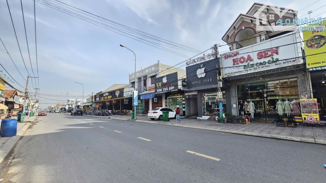 13,8Tỷ TL🔥Bán nhà 322,5m2 SẦM UẤT_Nhà cấp 4 đường D4 KDC Thuận Giao_p.Thuận Giao_Thuận An - 1