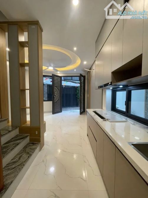 HÀNG SIÊU QUÝ HIẾM THANH AM LONG BIÊN 30M 5T MT 5M GIÁ CHÀO 4.8 TỶ - 1