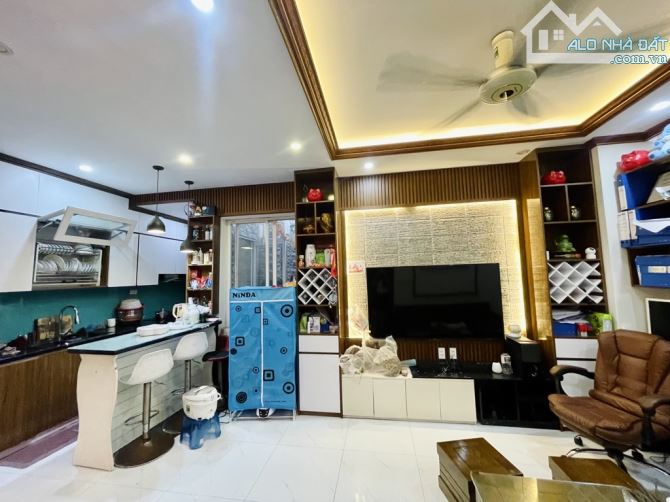 Căn hộ TP Giao Lưu, 72m2 - 2PN 2WC , Full nội thất 5.3 tỷ - 1
