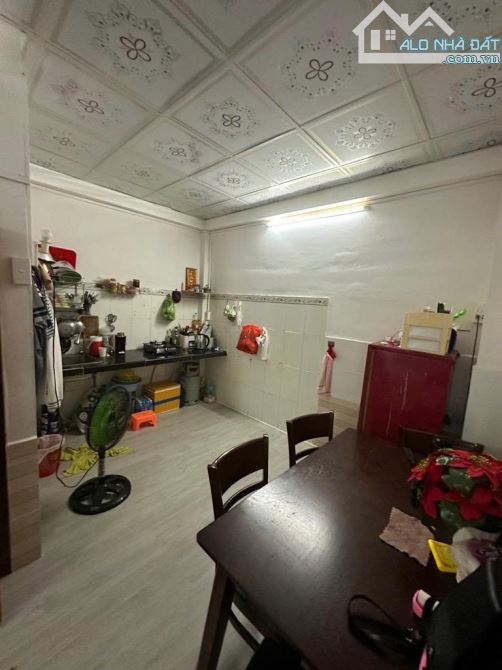 Nhà ngay Tên Lửa - mở mắt thấy AEON - 41m2 (4x8) - 2T 4PN 3WC - HXH 4m - nhỉnh 3 tỷ - 1