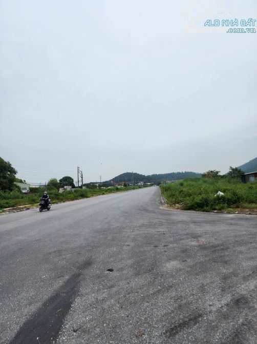 Bán 2 lô Góc 3 Mặt Tiên Xá . Hạp Lĩnh . dt 238m . mt 14m . hướng TB & ĐB . giá 21 tỷ - 1