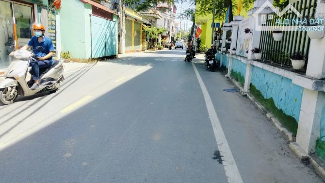 Bán đất thôn nội đức thượng, sát quốc lộ 32 lô góc ô tô vào đất 52m nhỉnh 4 tỷ - 1