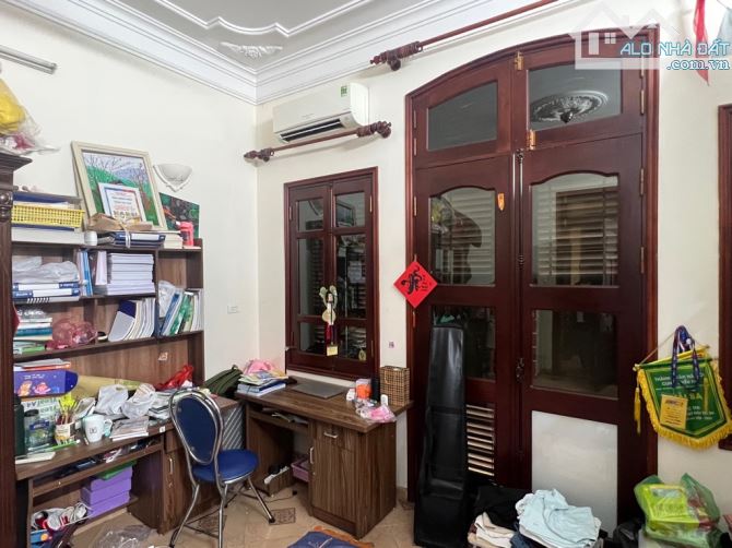 Nhà mặt ngõ Thông Phong,  Tôn Đức Thắng, quận Đống Đa,  56m2 x 2 tầng, ô tô đỗ cửa, 8,3 tỷ - 1