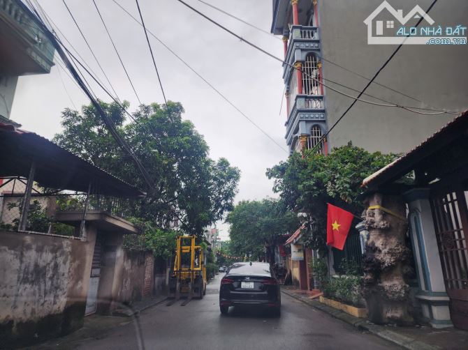 Bán nhà trục chính Niềm xá .P. Kinh Bắc. dt 276m2 mt 9.13m hướng Tây Bắc .giá 20tỷ - 1