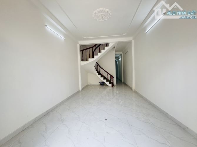 Bán Nhà Bà Điểm Hóc Môn-80 M2 (4 x 20 ) - 2Tầng -Đường10m -  Chỉ 4,95Tỷ. - 1