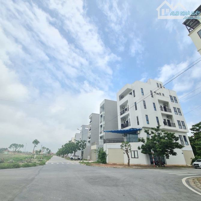Bán lô đất Khắc niệm 2 .P Khắc Niệm. Dt 90m2 . Mt 6m. Hướng Đông Nam giá 6.15 tỷ - 1