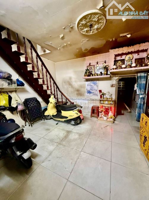 NGAY CẦU HẬU GIANG QUẬN 6--130M2--2 MẶT TIỀN TRƯỚC SAU--2 TẦNG --GIÁ CHỈ :8.6 TỶ(TL) - 1